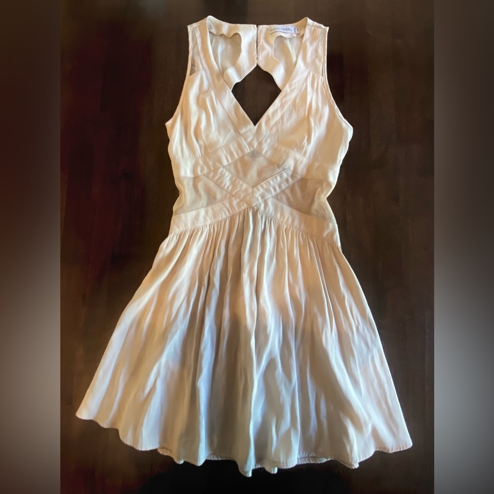 Finders Keepers brand. Tan flowy short dress.